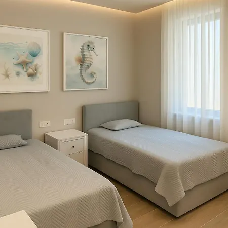 Apartment Turquoise Poolside Thymus 34-1 Dhërmi