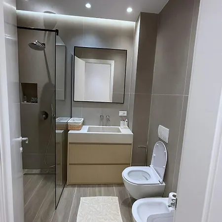 Turquoise Poolside Thymus 34-1