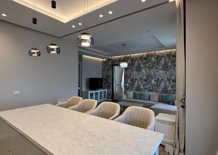 Turquoise Poolside Thymus 34-1