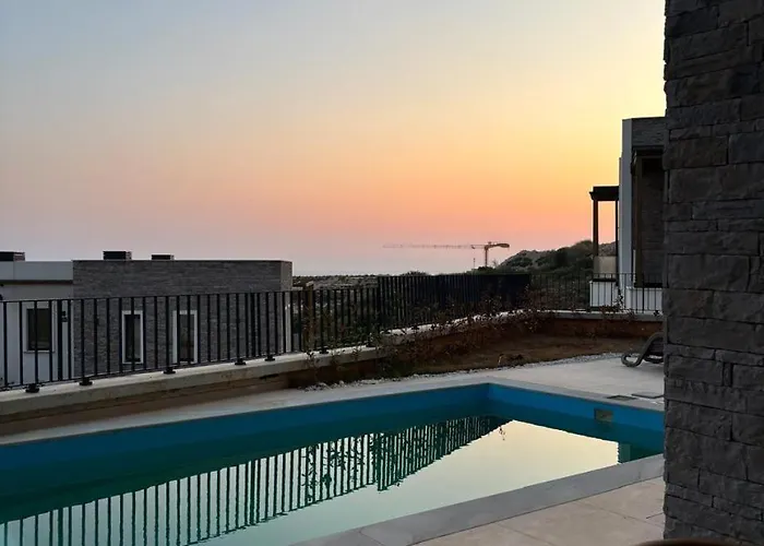 Appartement Turquoise Poolside Thymus 34-1